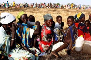 في الوقت الذي تتجه فيه الأنظار إلى غزة... نصف سكان السودان