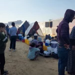 صحف عالمية: خيام غزة تخنق النازحين صيفا بعدما فشلت بمنع البرد شتاءاً