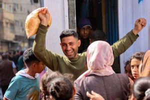 ضغوط دولية تُعيد المساعدات لشمال غزة