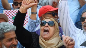 تونس القضاء يأمر بسجن الصحافيين مراد الزغيدي وبرهان بسيس على ذمة التحقيق... هل حرية التعبير في خطر؟