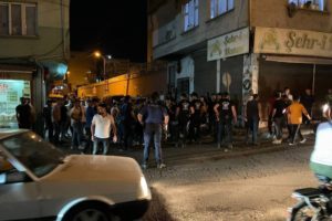 اتساع الاحتجاجات ضد السوريين بتركيا وترجيح وجود «مؤامرة»
