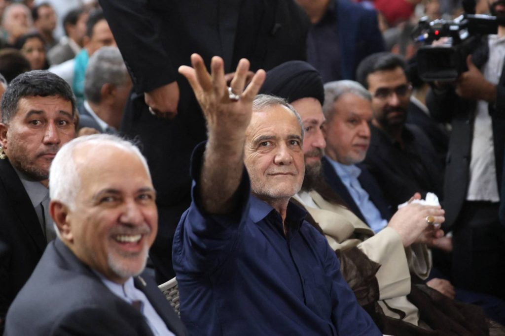 «صيانة الدستور» يصادق على نتائج انتخابات الرئاسة... وبزشكيان يؤدي القسم مطلع أغسطس
