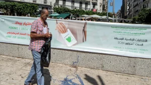 الشارع الجزائري يستعد للتصويت على اختيار رئيس جديد