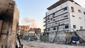 وزارة الصحة في غزة تتهم إسرائيل بقصف مستشفى كمال عدوان بشمال غزة