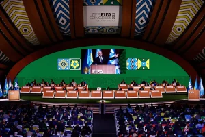 الاتحاد الدولي لكرة القدم يُعلن رسمياً عن فوز السعودية باستضافة «مونديال 2034