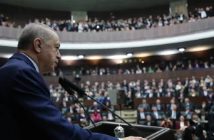 إردوغان يطالب أوجلان بحل «العمال الكردستاني» ويرفض إطلاق سراحه