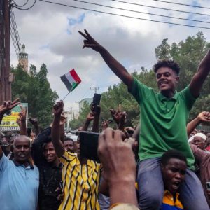 الجيش السوداني يعلن تحرير عاصمة الجزيرة من قبضة الدعم السريع وسط أجواء احتفالية شعبية