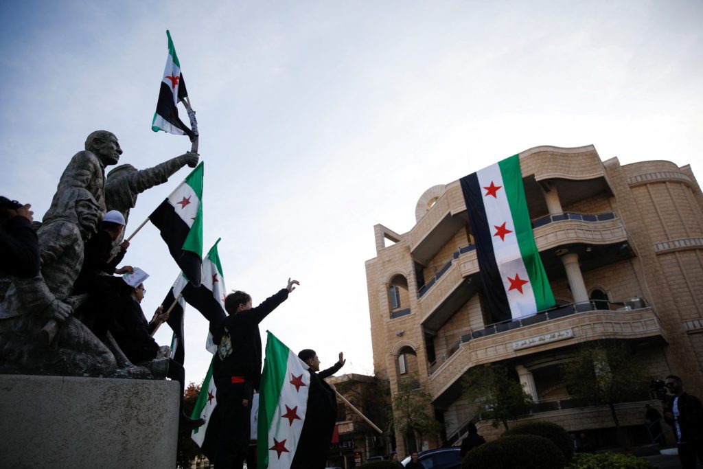 هل كانت روسيا على علم بقرب نهاية النظام السوري البائد وخدعته قبل سقوطه؟