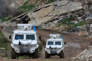 إسرائيل تمدد فترة احتلالها جنوب لبنان