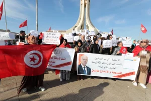 إضراب عام بمدينة تونسية احتجاجاً على «تردي الخدمات»