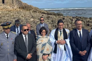 الجزائر تحتج بشدة على زيارة وزيرة الثقافة الفرنسية للصحراء