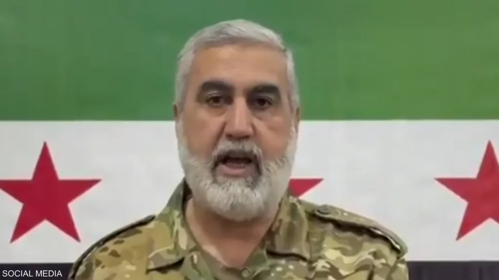 سوريا.. "اللواء الثامن" بقيادة العودة يحل نفسه ويسلم سلاحه