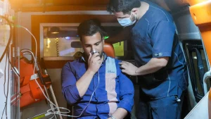 "عاصفة مخيفة" تجتاح العراق.. وتسجيل آلاف الإصابات