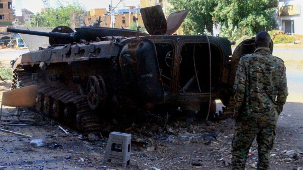 قائد قوات الدعم السريع "حميدتي"يعلن قيام حكومة موازية في السودان