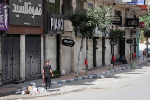 إضراب شامل يعُم المحافظات الفلسطينية تنديداً بالعدوان الإسرائيلي على غزة