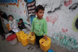 من بعد الغذاء والدواء... حرب المياه على غزة تحتدم