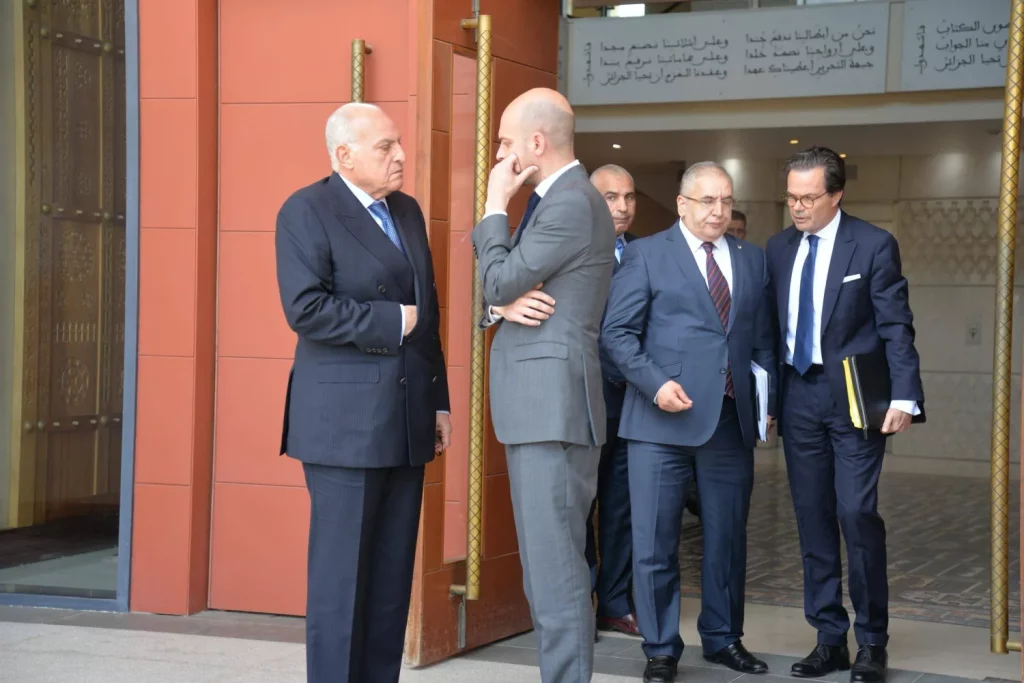 سجن دبلوماسي يُعيد خلافات الجزائر وفرنسا إلى نقطة الصفر