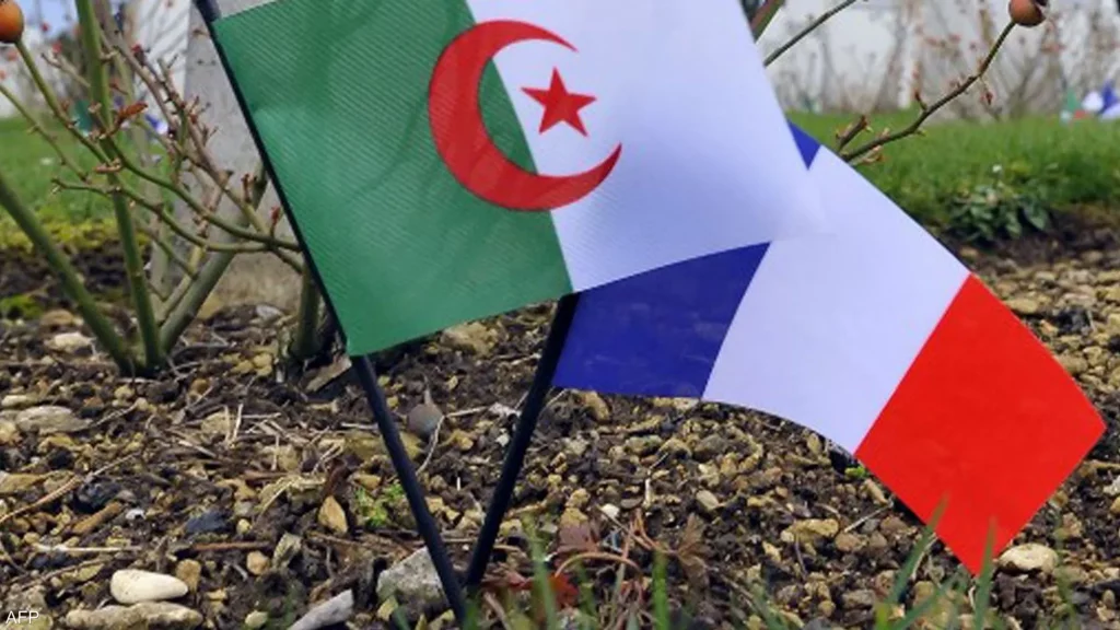 الجزائر تطرد 12 دبلوماسياً فرنسيا.. المهلة 48 ساعة