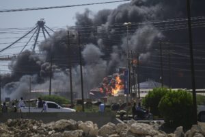 بورتسودان تحت وابل المسيّرات... ودخان الحرائق يجبر السكان على الفرار