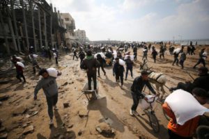 أكثر من مئة منظمة غير حكومية تحذّر من "مجاعة جماعية" في غزة