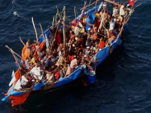 إثيوبيا تدعو مواطنيها لتجنب طرق الهجرة غير النظامية بعد غرق مركب قبالة اليمن