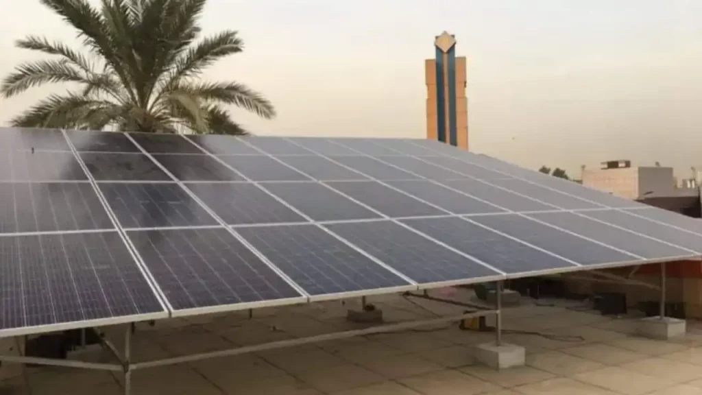 العراق الغني بالموارد النفطية يفتتح أول محطة للطاقة الشمسية