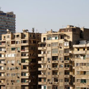 هل يؤدي إلغاء "الإيجار القديم" .. وطرد المستأجرين من مساكنهم إلى انفجار اجتماعي في مصر؟