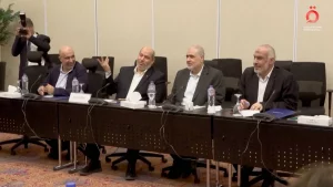 «ضمانات مكتوبة وخلافات على أسماء أسرى»... ما كواليس الساعات الأخيرة في اتفاق غزة؟