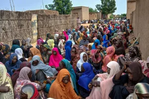 في غرب السودان سكان محاصرون يأكلون جلود الأبقار للبقاء على قيد الحياة
