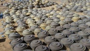 اليمن: انتزاع 4130 لغماً وذخيرة خلال ثلاثة اسابيع زرعتها المليشيات الحوثية لغرض زرع الخوف وإحداث إصابات وخسائر بين السكان المدنيين