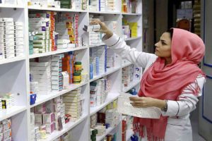 أزمة الدواء في إيران… معاناة تتسع وواقع صحي على وشك الإنهيار