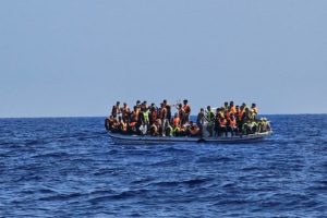 العفو الدولية تندد "بانتهاكات واسعة" لحقوق المهاجرين في تونس