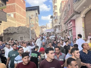 «مرشح الغلابة» يكتسب تعاطفاً جماهيرياً في سباق البرلمان المصري