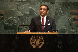 رئيس الوزراء السوداني يطرح «مبادرة سلام» أمام مجلس الأمن