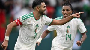 أمم إفريقيا: محرز يقود الجزائر لفوزها الأول منذ تتويجها عام 2019 ويصبح هدافها التاريخي في النهائيات