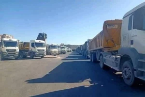 إضراب عام يشلّ قطاع النقل في كل أنحاء الجزائر