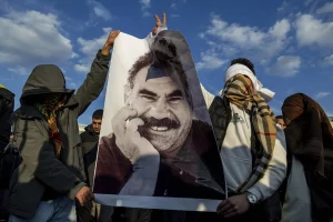 تركيا: حليف إردوغان يكرر المطالبة بإطلاق سراح أوجلان
