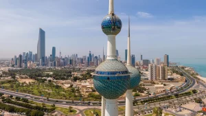 هجومان بمسيّرتين على مصفاتي بترول في الكويت