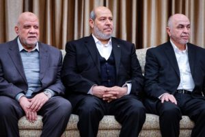 «الحرب تُغير المنطقة»... «حماس» إلى تجميد مسار انتخاب رئيسها