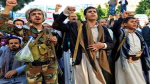 اليمن: بذخ الحوثيين في فعاليات ذات طابع آيديولوجي مثل «الصرخة الخمينية» في وقت يواجه فيه الملايين الجوع بمناطق سيطرتهم