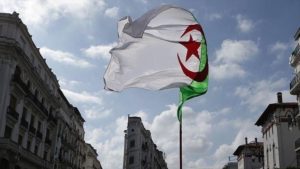 الجزائر تستعيد 110 ملايين دولار من الأموال المهربة إلى سويسرا