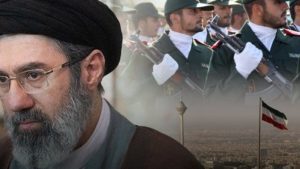 غياب مجتبى خامنئي وصعود الحرس الثوري: اقتصاد ينهار وشعب يدفع الثمن