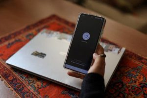 شهر ونصف من انقطاع الإنترنت: خسائر بـ215 ألف مليار تومان على الإيرانيين