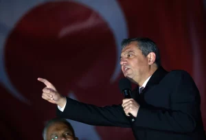 المعارضة التركية تضغط على إردوغان للتوجه إلى انتخابات مبكرة