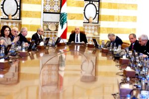 عون مهنئا بالعيد: لبنان يضحي عن غيره منذ نحو 4 عقود
