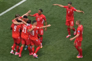 سويسرا تمطر البوسنة برباعية وتعزز حظوظها في التأهل