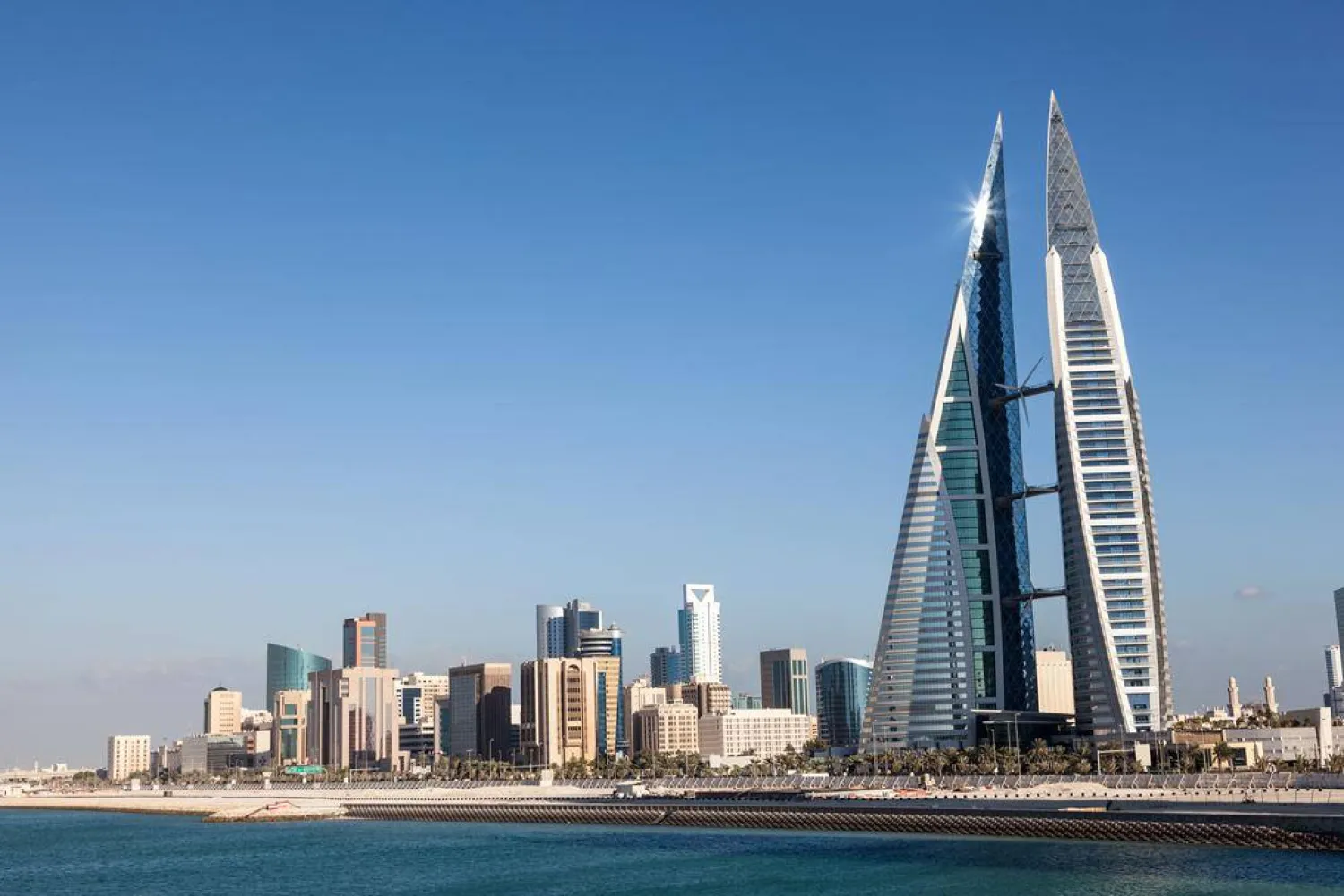 اخبار العرب – وتستهدف الهجمات الإيرانية البحرين والكويت والأردن وعمان اخبار العرب – وتستهدف الهجمات الإيرانية البحرين والكويت والأردن وعمان