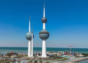 الكويت تتصدى لأهداف جوية معادية
