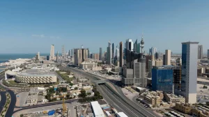 الكويت: إيران تتبع نهجاً عدوانياً ممنهجاً يستهدف الأعيان المدنية والبنية التحتية
