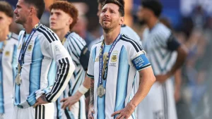 الهزيمة لا تنتهي عند النهائي.. أرقام سلبية تطارد ميسي والأرجنتين